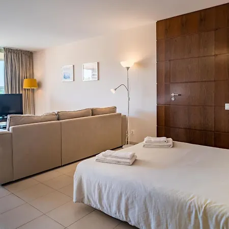 Herdade Dos Salgados By Intiholidays *